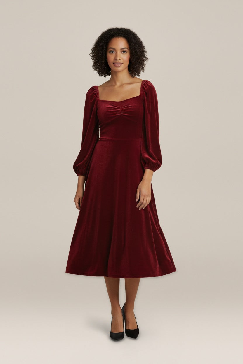 Fluweellook Jurk Dames met Vierkante Hals – Midi Lengte — Corisande – Bordeaux – zijaanzicht