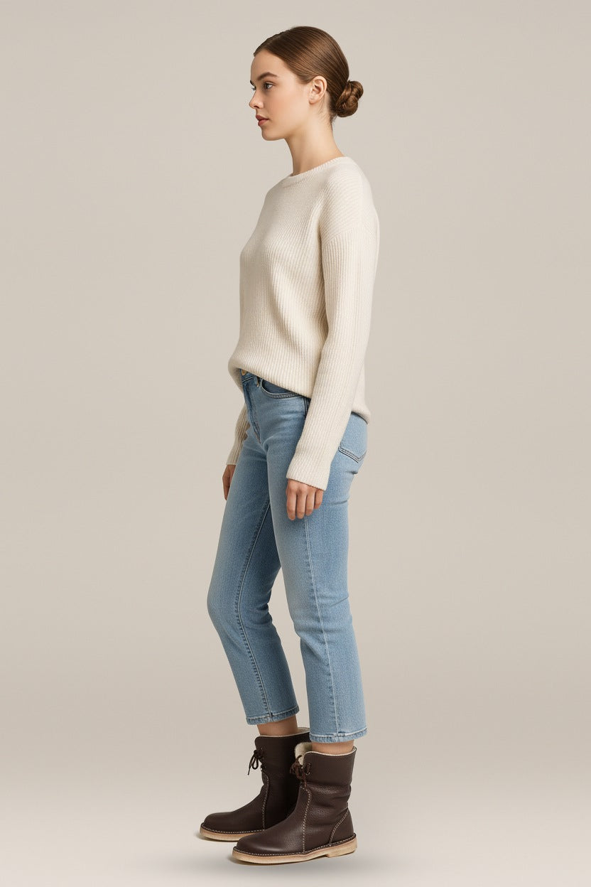 Halfhoge Laarzen Dames – Gevoerde Boots met Platte Zool — Delfina in Bruin – zijaanzicht