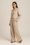 Soepel Pak met Blazer en Wijde Broek — Noelia – Beige – vooraanzicht