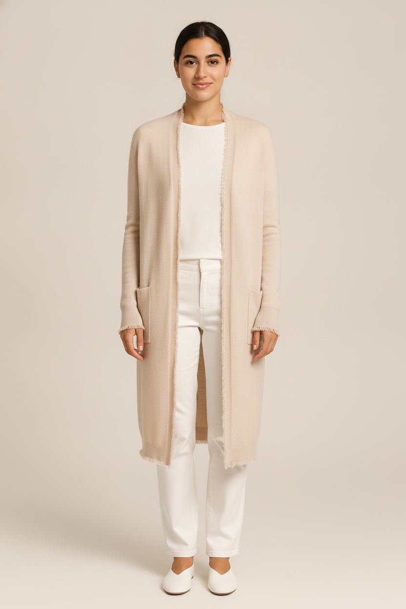 Lang Vest Dames met Zakken – Open Gebreide Cardigan — Jasmijn – Beige – vooraanzicht
