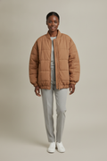 Oversized Gewatteerd Bomberjack — Amara – Bruin – vooraanzicht