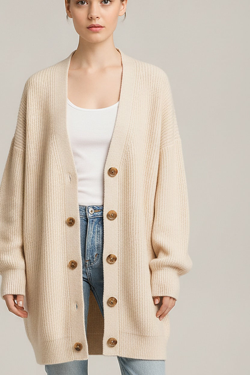 Gebreid Vest Dames met V-hals – Oversized Cardigan – close-up