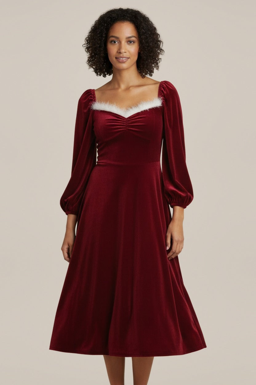 Fluweellook Jurk Dames met Vierkante Hals – Midi Lengte — Corisande – Bordeaux – close-up