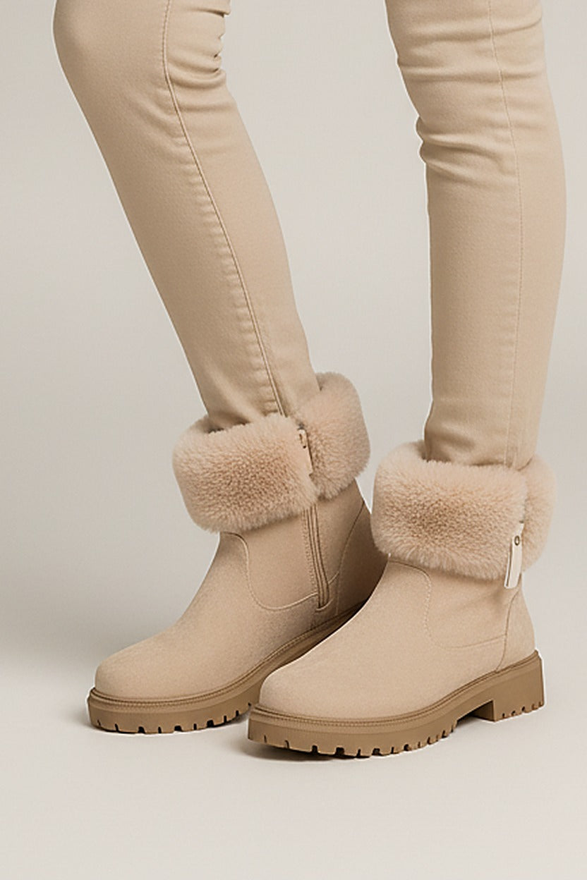 Gevoerde Enkelboots Dames met Rits – Pluizige Kraag — Tove – Beige – close-up