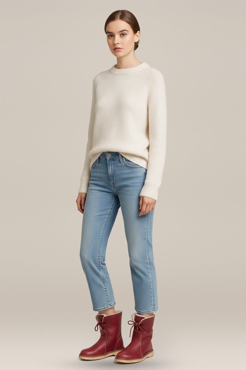 Halfhoge Laarzen Dames – Gevoerde Boots met Platte Zool — Delfina in Rood – vooraanzicht