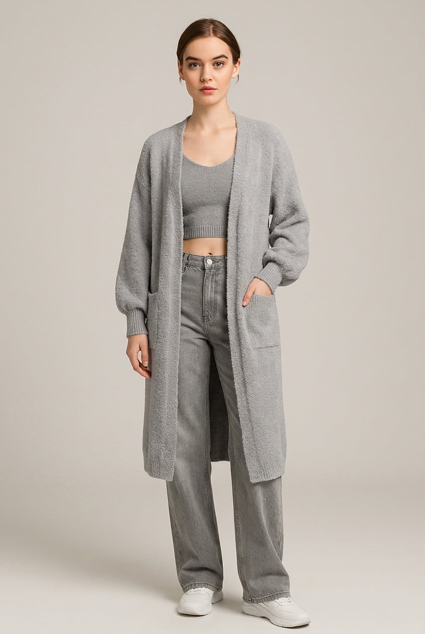 Loungeset Dames 4-Delig – Pluizig Vest, Top, Short en Broek — Tahira – Grijs – vooraanzicht