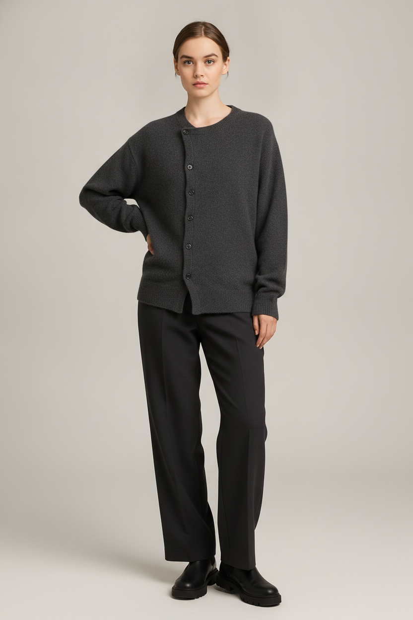 Gebreid Vest Dames met Schuine Knoopsluiting – Losse Cardigan — Estela – Grijs – vooraanzicht