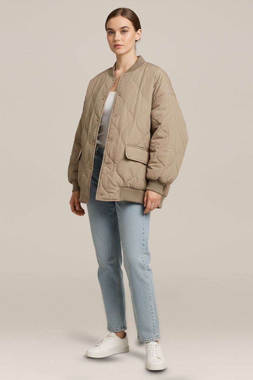 Gewatteerd Bomberjack Dames – Oversized Tussenjas in camel – vooraanzicht
