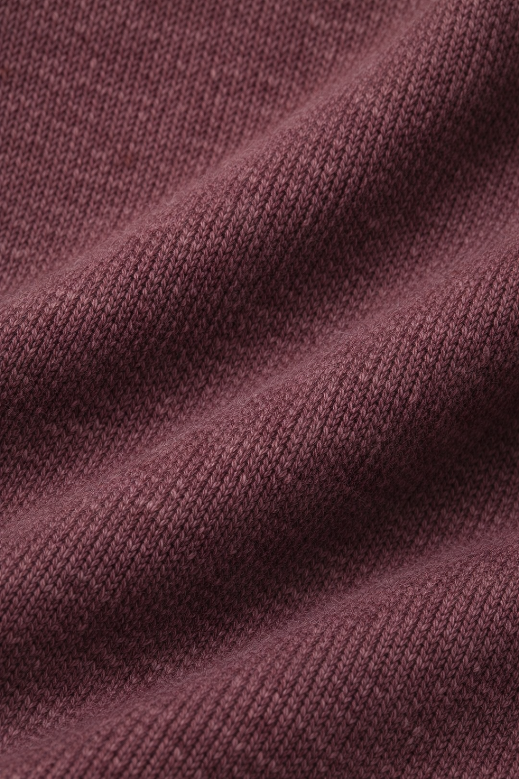 Zachte V-hals Trui met Ribboorden — Noor – Bruin – materiaal detail gebreid
