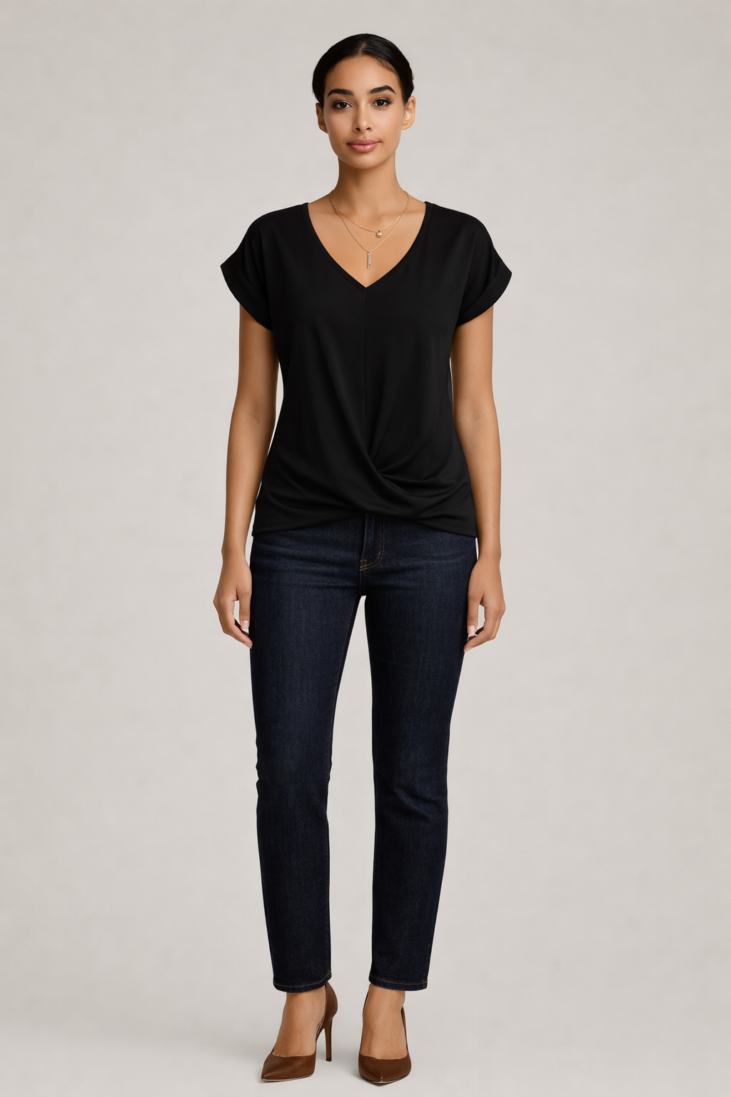 Zwart T-shirt dames met V-hals — vooraanzicht