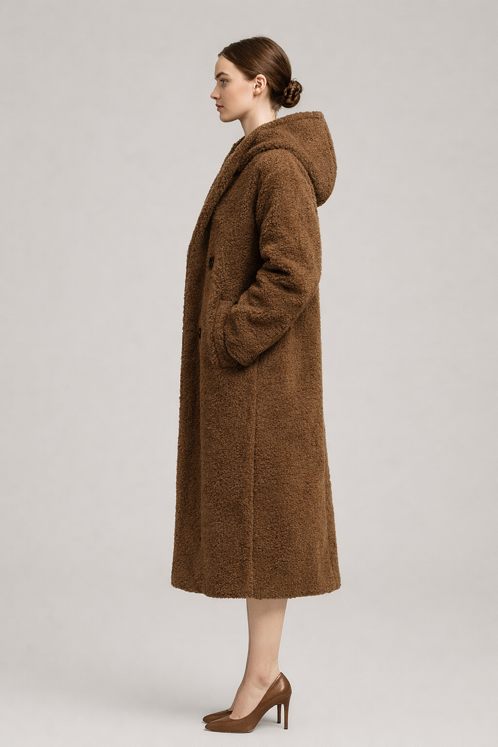 Lange Teddy Jas met Capuchon — Romy – Bruin – zijaanzicht