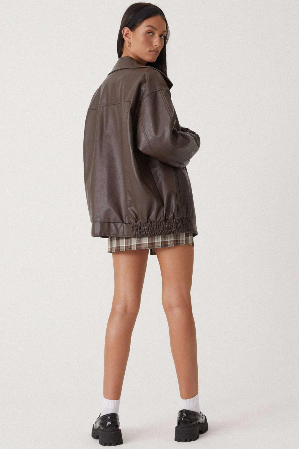 Korte Damesjas Coralie - Oversized Leren Look