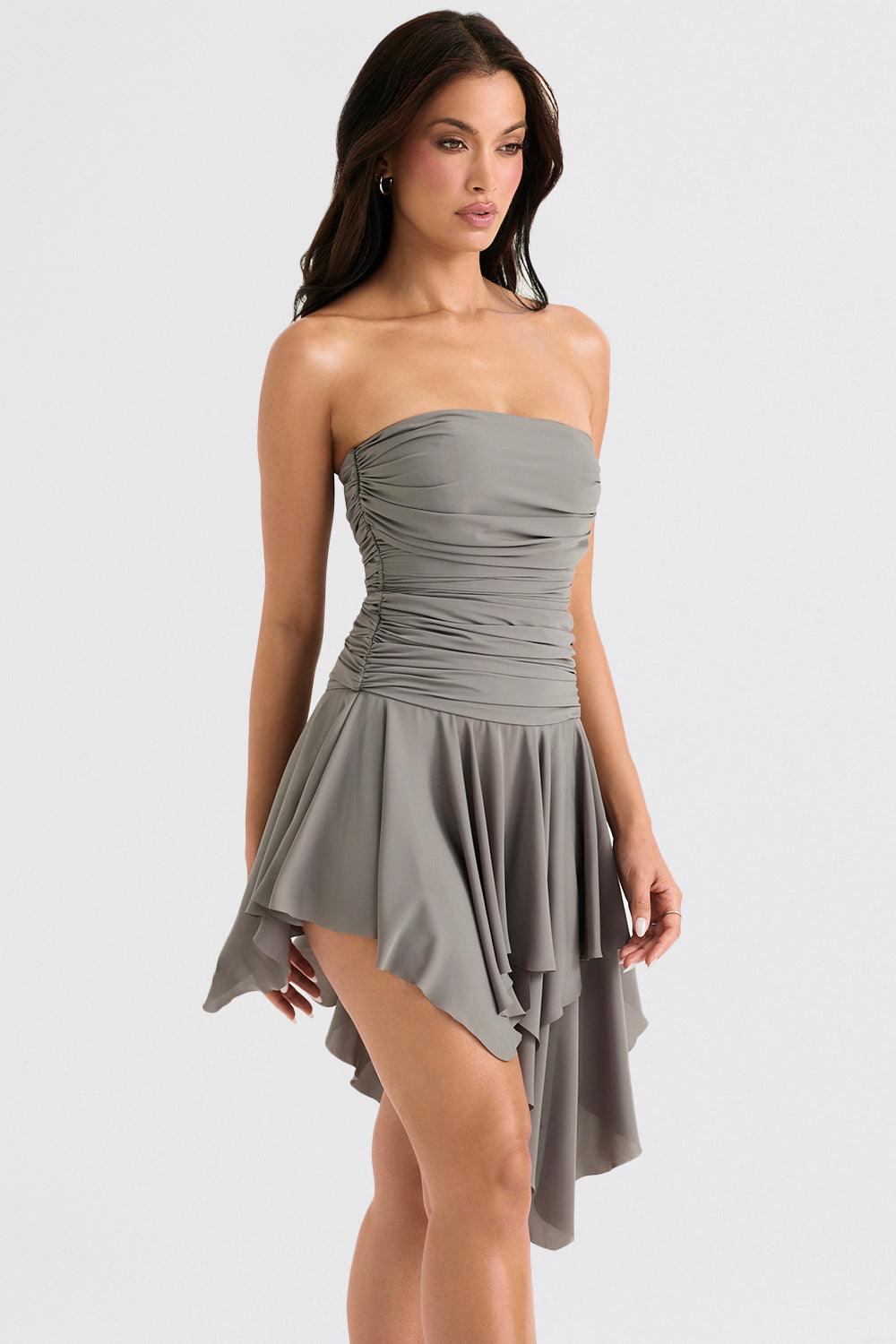 Midi Jurk Aveline - Asymmetrische Snit en Smock Detail