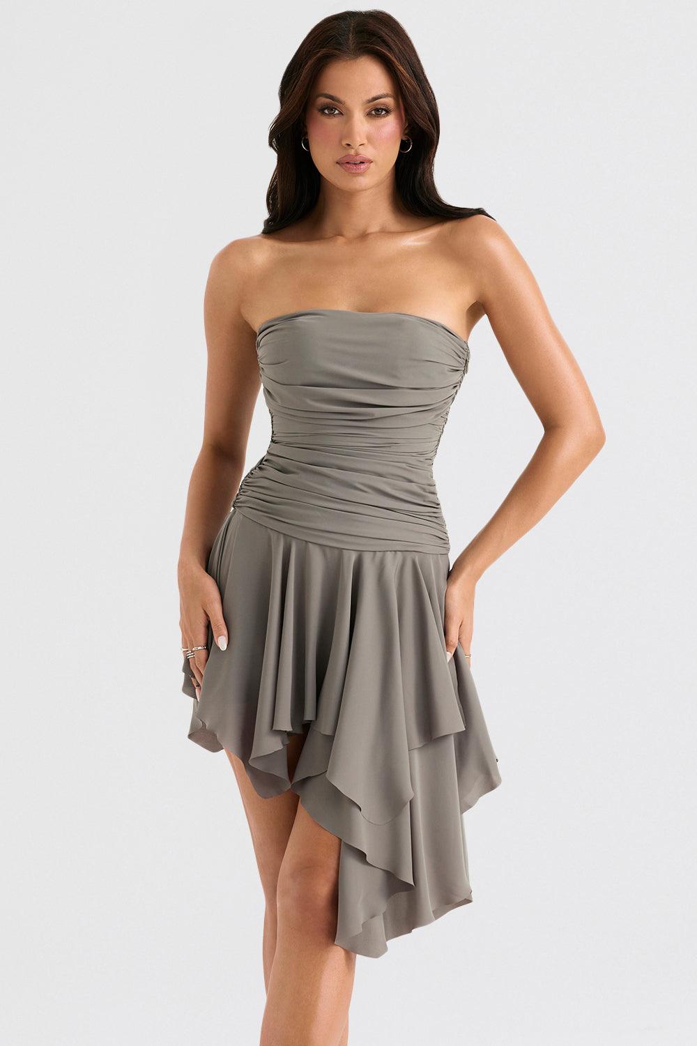 Midi Jurk Aveline - Asymmetrische Snit en Smock Detail
