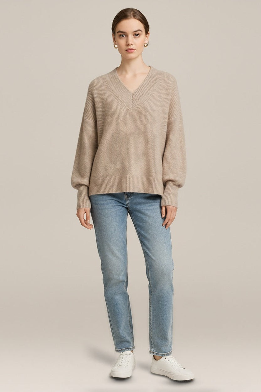 Trui Dames met V-hals – Zachte Losse Pullover in beige – vooraanzicht