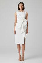 Mouwloze Jurk met Strik Dames | Asymmetrisch & Elegant | Quinara