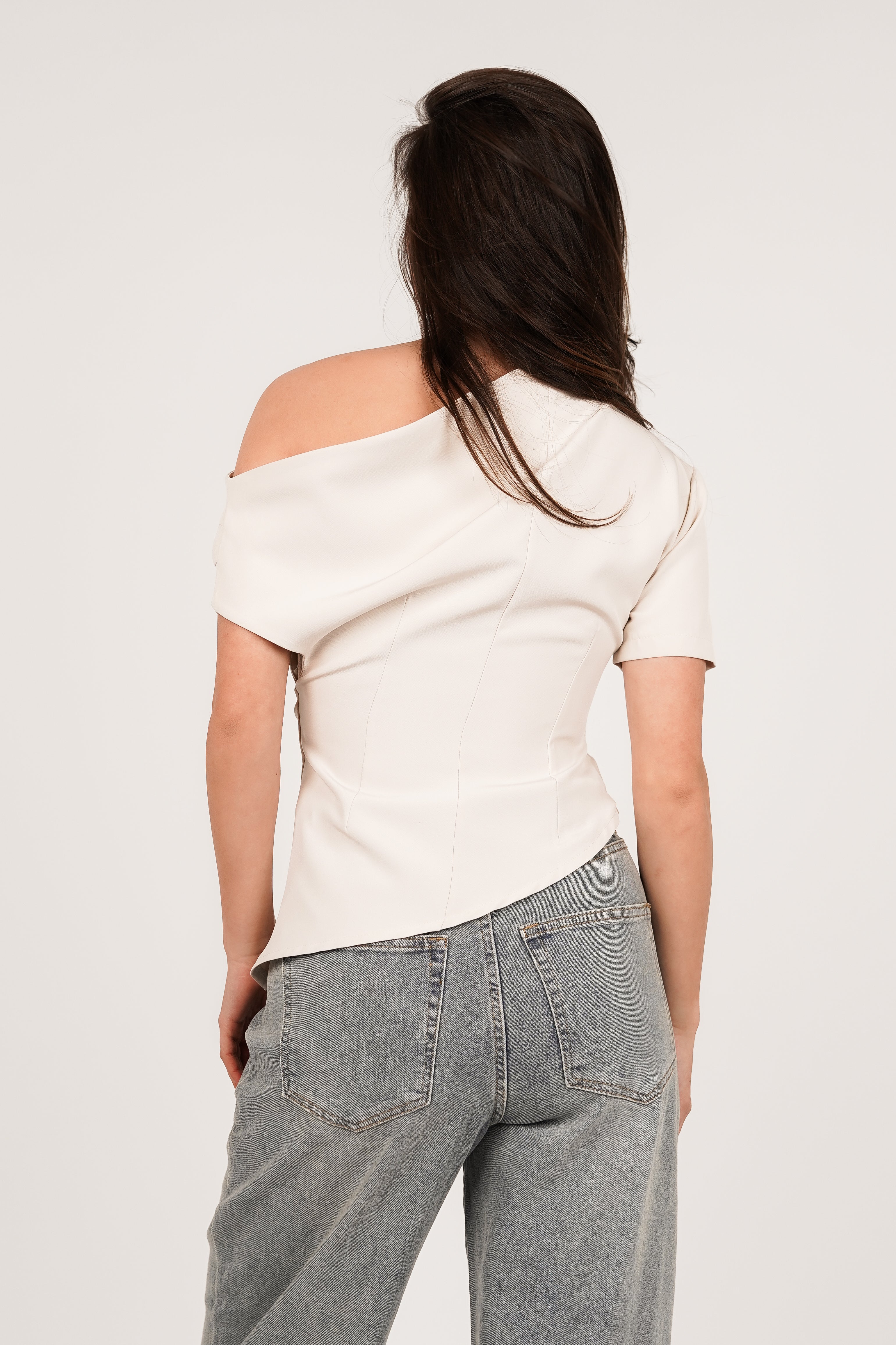 One Shoulder Top Dames Asymmetrisch Beige Korte Mouwen | Cleo