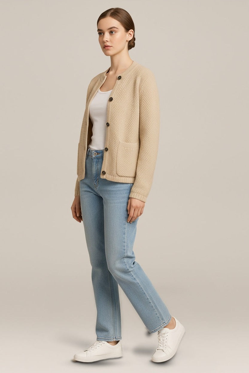 Gebreid Vest Dames met Knopen – Korte Cardigan in beige – zijaanzicht
