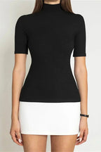 Tweekleurige Mini Jurk met Coltrui Dames | Figuurvolgend | Duvara
