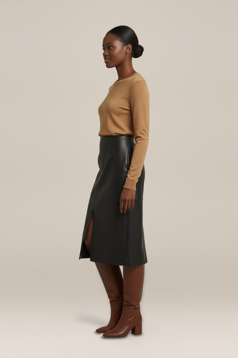 Midi Rok Dames in Leerlook met Split – Recht Model — Solveig – Zwart – zijaanzicht